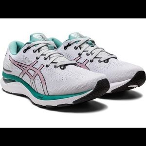 Asics Gel-Cumulus 24 Women’s Size 10